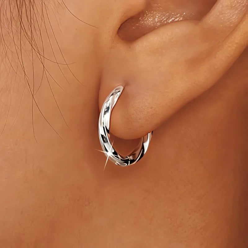 Boucles d'oreilles géométriques minimalistes