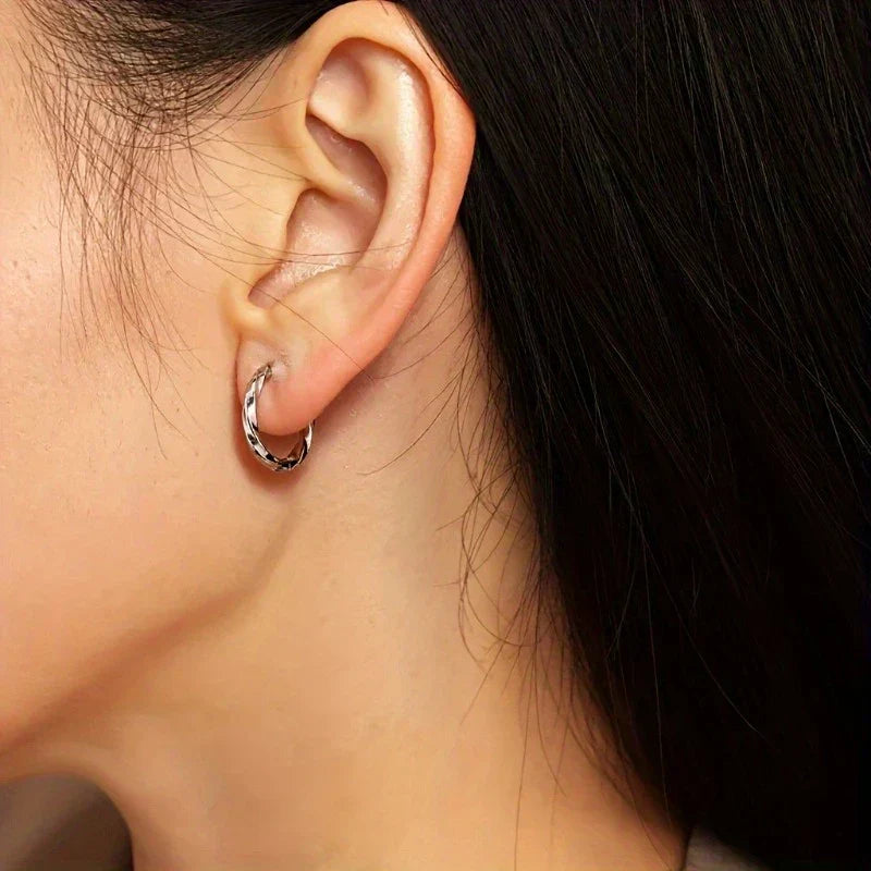 Boucles d'oreilles géométriques minimalistes